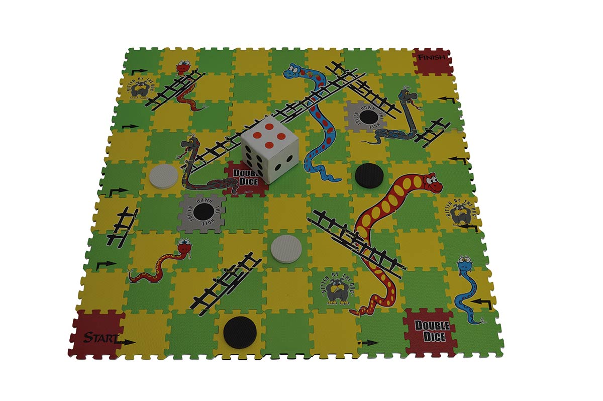 Traditional Garden Games 5 Big Games in One Set SNAKES AND LADDERS